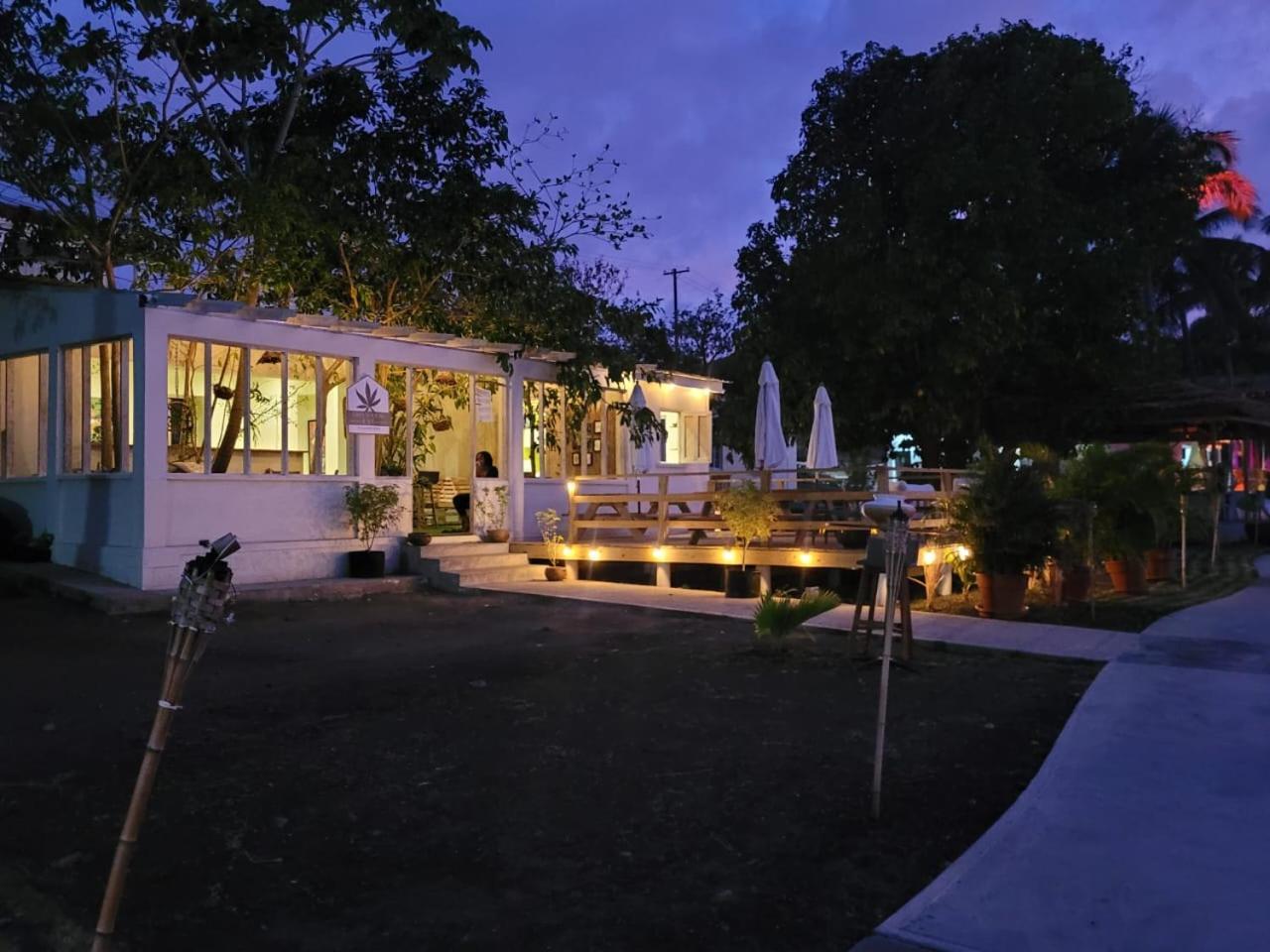 Blue Lagoon Hotel And Marina Ltd Kingstown Exterior foto